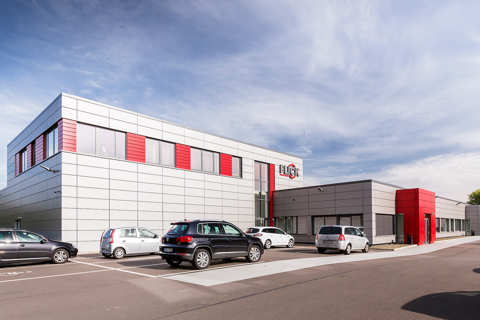 Firmengebäude des Standorts Freudenberg von außen