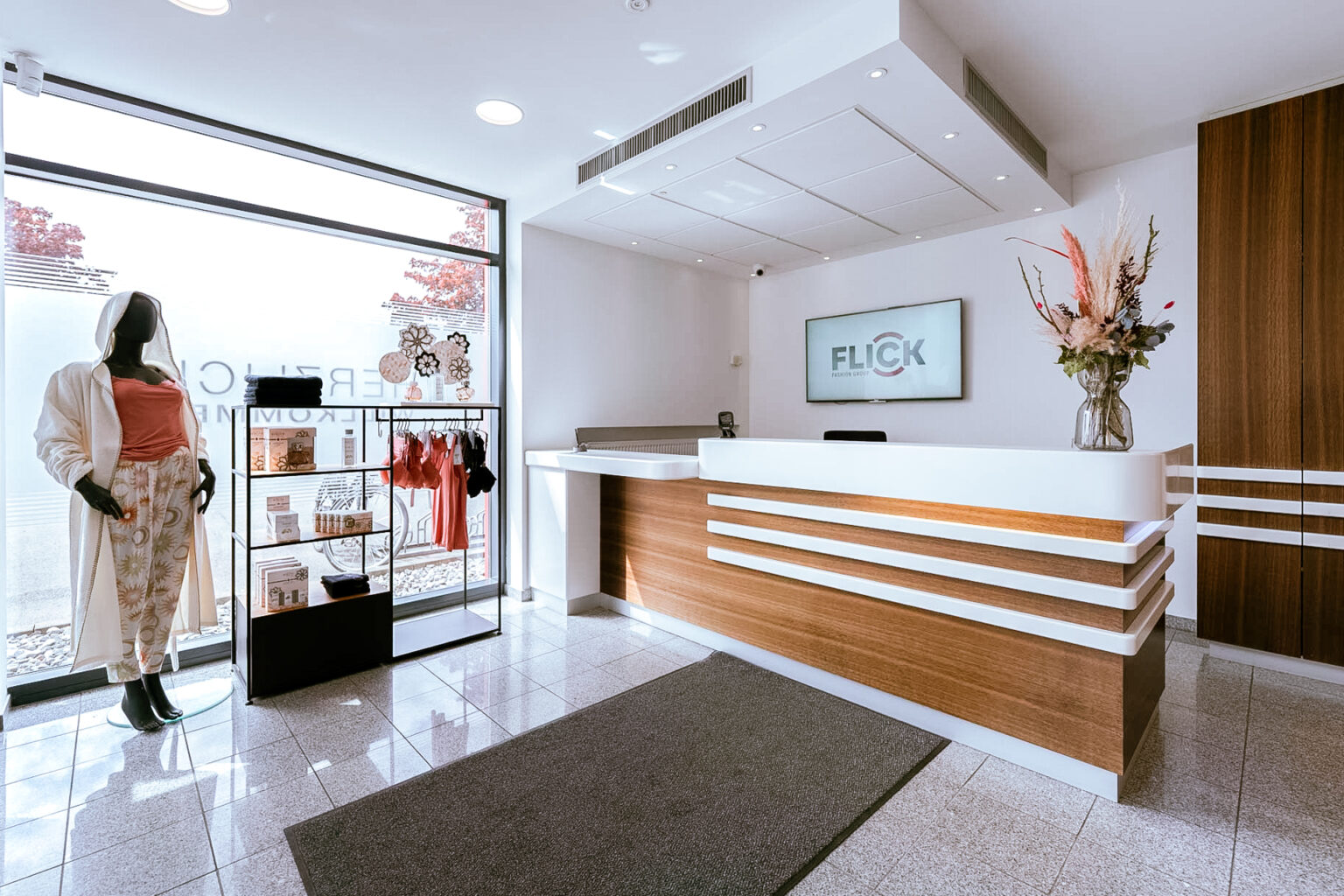 Empfang und Eingangsbereich des Modegeschäfts Flick am Standort Hamm